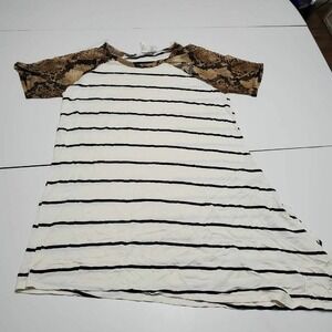 Now N Forever Womens Tunic Top White Striped Snakeskin Stretch Asymmetric Hem S